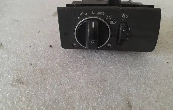 Mercedes-Benz E W211 Light switch A2115450904 2115450904