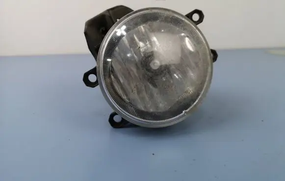 Toyota Corolla E160 E170 Front fog light 90008490 8121002110