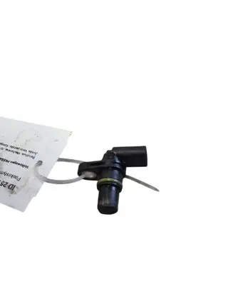 Volkswagen PASSAT B8 Camshaft position sensor 04C907601A