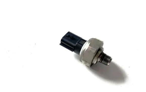 Nissan Juke I F15 Oil pressure sensor 250703JT0A