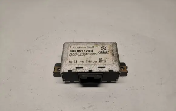 Audi A4 S4 B5 8D Alarm control unit/module 4D0951173B 960226