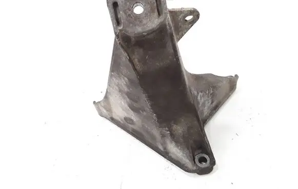 Audi A4 S4 B5 8D Engine mounting bracket 8D0199308F