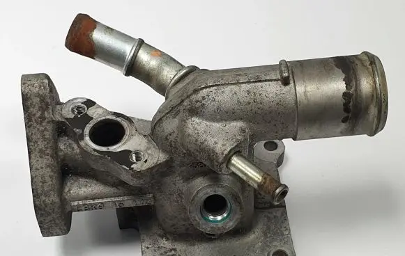 Mazda CX-7 Thermostat housing 