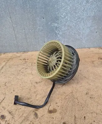 Volkswagen PASSAT B4 Heater fan/blower 357819021 AW950 LG73A3044937