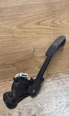 Volvo XC90 Accelerator throttle pedal 30748753
