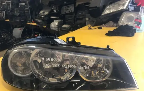 Alfa Romeo 156 Headlight/headlamp