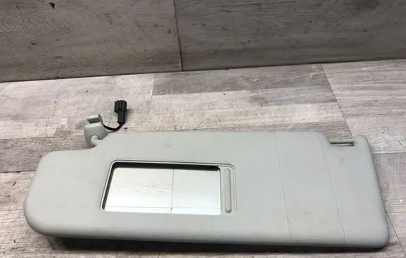 Volkswagen Jetta VI Sun visor 5C6857551