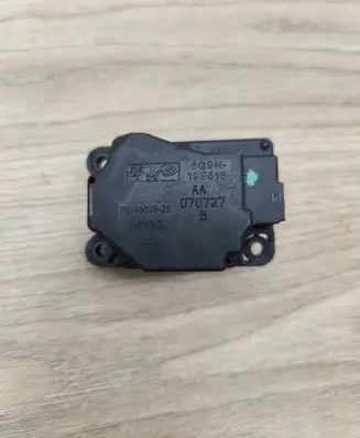 Volvo XC70 Air flap motor/actuator PL1607526 F7138 070727