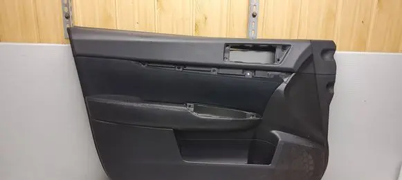 Subaru Outback Front door card panel trim S73508390