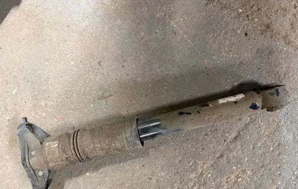 Opel Corsa F Rear shock absorber/damper 9837466880