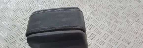 Isuzu D-Max Armrest