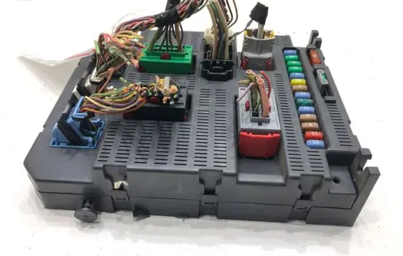 Peugeot 308 Other control units/modules 9663798180