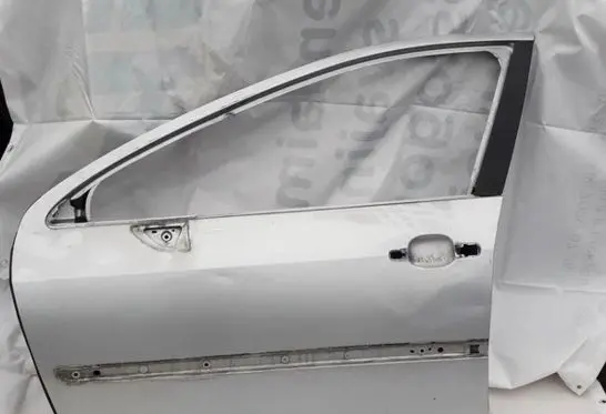 Peugeot 407 Front door