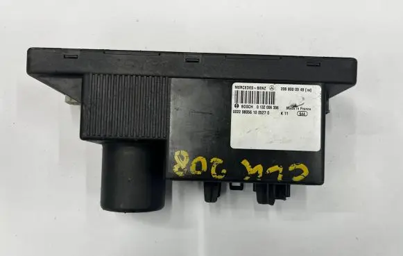 Mercedes-Benz C W202 Central locking vacuum pump a2088000948 0132006356