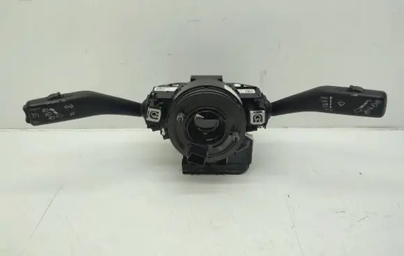 Volkswagen Golf V Headlight wiper switch 