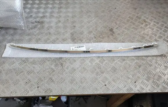 Volkswagen Touran III Rear bumper trim bar molding 5TA853146