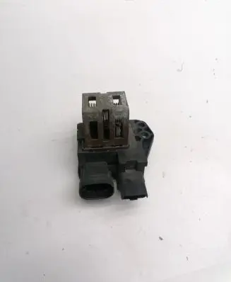 Peugeot 207 Coolant fan relay 966287238000 34F30100200 98372A01