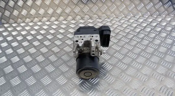 Lexus IS 220D-250-350 ABS Pump 4454053100