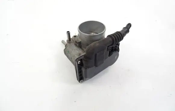 Toyota C-HR I Throttle valve 220300T110