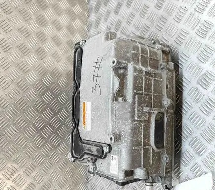 Voltage converter inverter