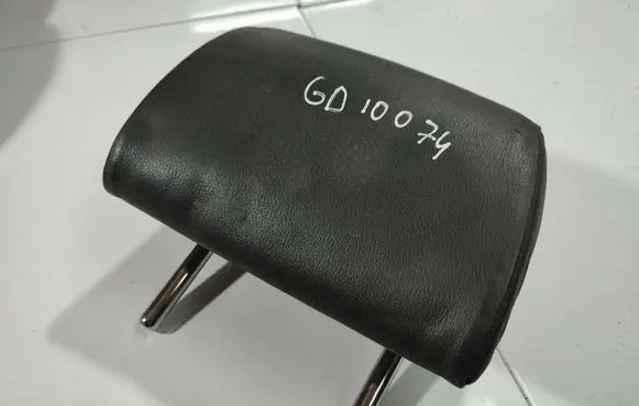 Opel Vectra C Front seat headrest 