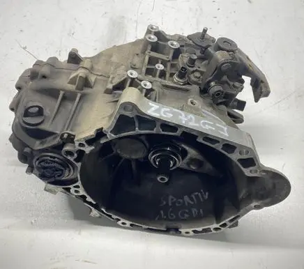 KIA Sportage Manual 5 speed gearbox ZG72GJ