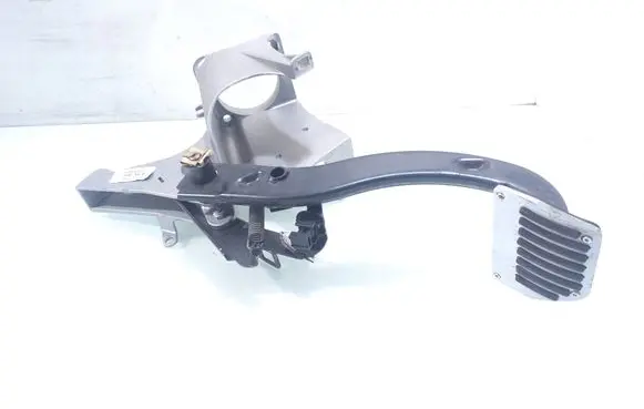 BMW X5 E53 Brake pedal 1165696