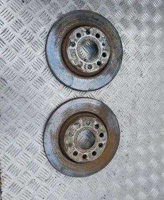 Skoda Octavia Mk2 (1Z) Front brake disc