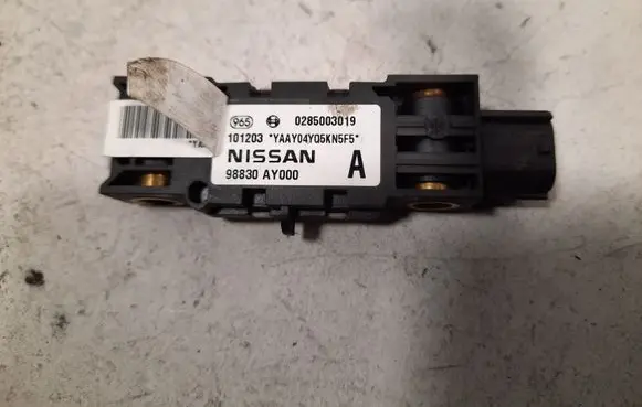 Nissan Note (E11) Airbag deployment crash/impact sensor 0285003019 98830AY000
