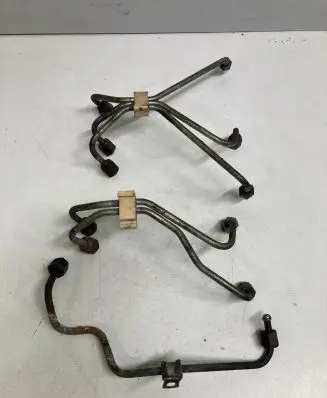 Fuel injector supply line/pipe