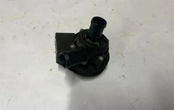 Audi A3 S3 8V Electric auxiliary coolant/water pump 5Q0965567