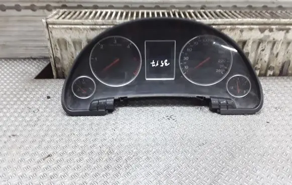 Audi A4 S4 B6 8E 8H Speedometer (instrument cluster) 1036901830