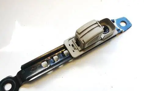 Opel Antara Seat belt adjustment rail 