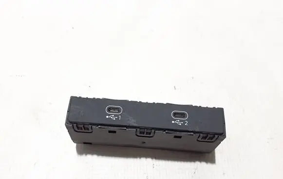 Audi A6 S6 C8 4K USB socket connector 4N1035736