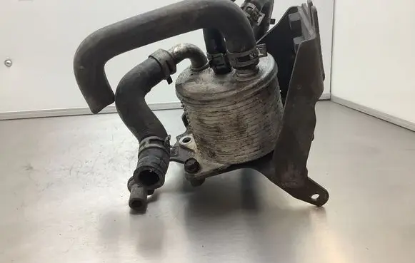 Subaru Outback Oil filter mounting bracket 