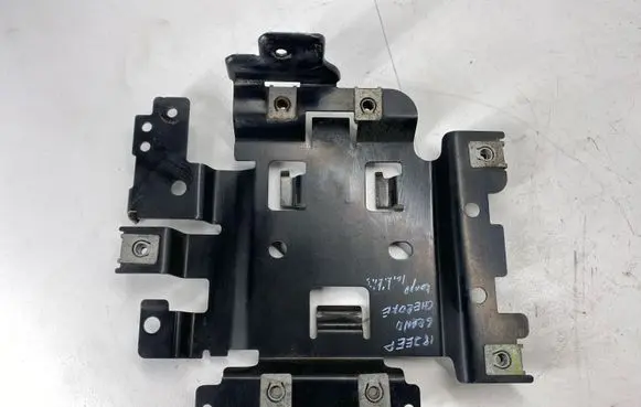 Jeep Grand Cherokee Engine control unit holder 68251949AC