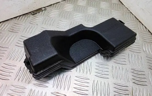 Mitsubishi ASX Fuse box cover 4398