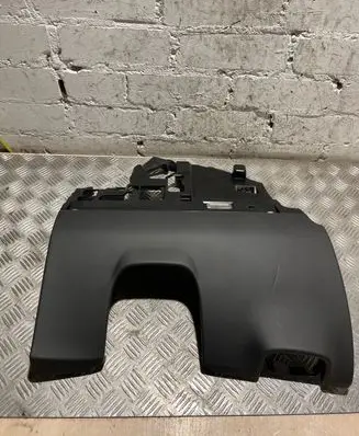 Dashboard lower bottom trim panel