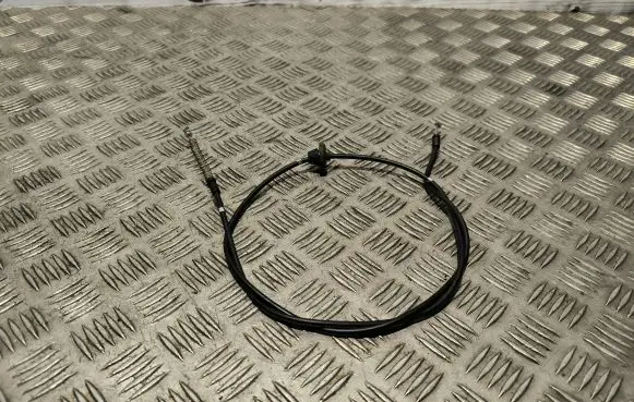 Volvo XC90 Engine bonnet/hood lock release cable 31479594