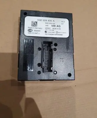 Audi A3 S3 8V Keyless (KESSY) go control unit/module 5Q0959435A