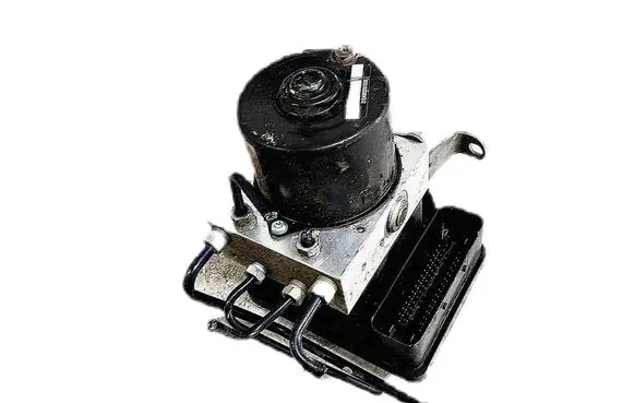 BMW 1 E81 E87 ABS Pump 6791521 6787837