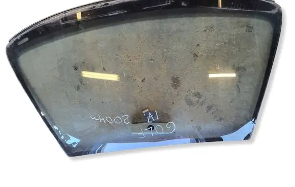Volkswagen Golf IV Front windscreen/windshield window 