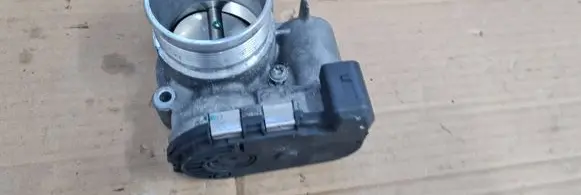 Audi A5 Throttle valve 06K133062E