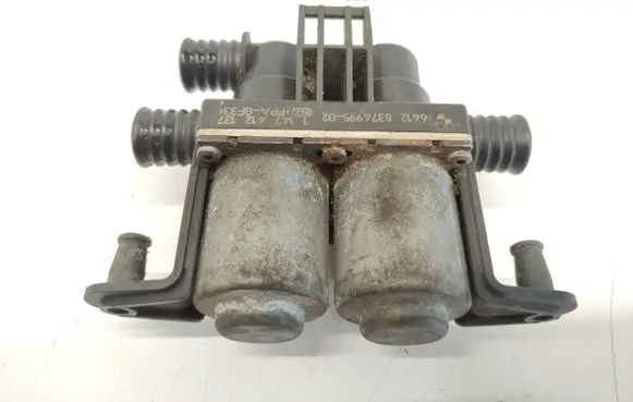 Land Rover Range Rover L322 Coolant heater control valve 1147412137 8374995