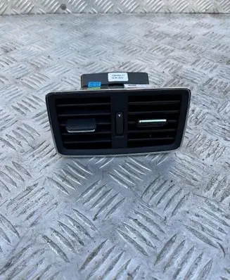 Skoda Karoq Dashboard air vent grill cover trim 565819203A