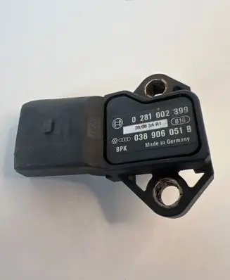 Volkswagen Touran I Air pressure sensor 0281002399 038906051B 28083AR1