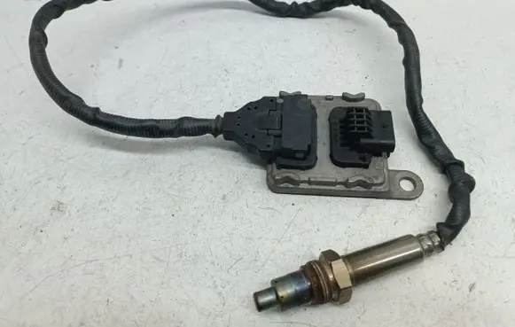 Mercedes-Benz E W213 Lambda probe sensor A0009057208 0009057208