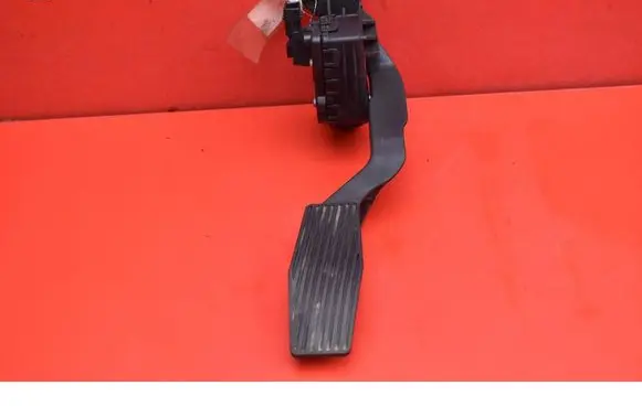 Opel Zafira B Accelerator throttle pedal 9202342BU