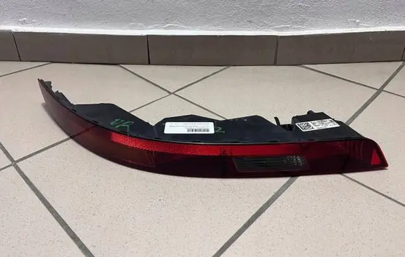 Audi Q3 8U Rear bumper light 8U0945096B