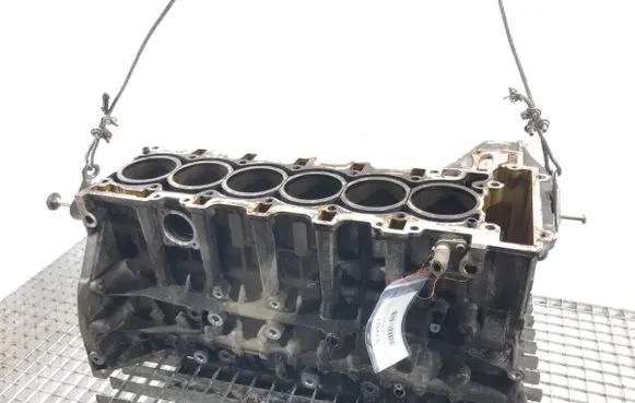 BMW 5 F10 F11 Engine block 7585979